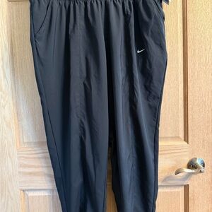 Nike Women's Black Training Dri-Fit Pants